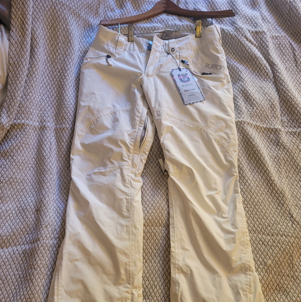 Burton Society ski pants. Small, white, never worn.